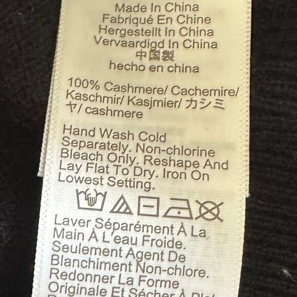 J. Crew Cashmere Classic Fit Crewneck Sweater Black BA400 Size XXSmall New - Picture 9 of 13